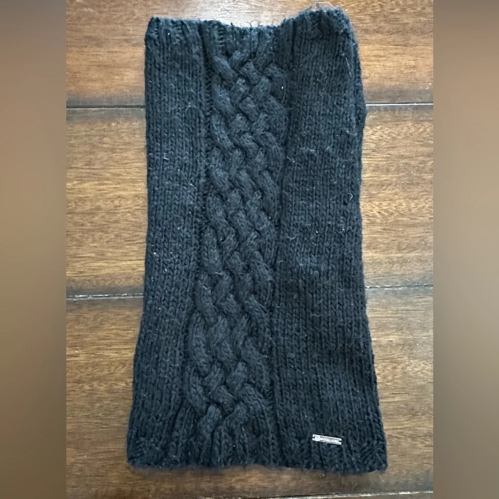 Michael Kors Black Wool Infinity Scarf